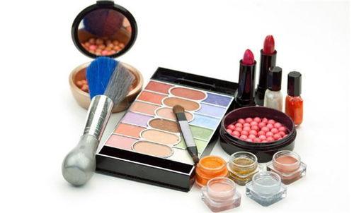 今魅兒化妝品產品與店鋪裝修展示